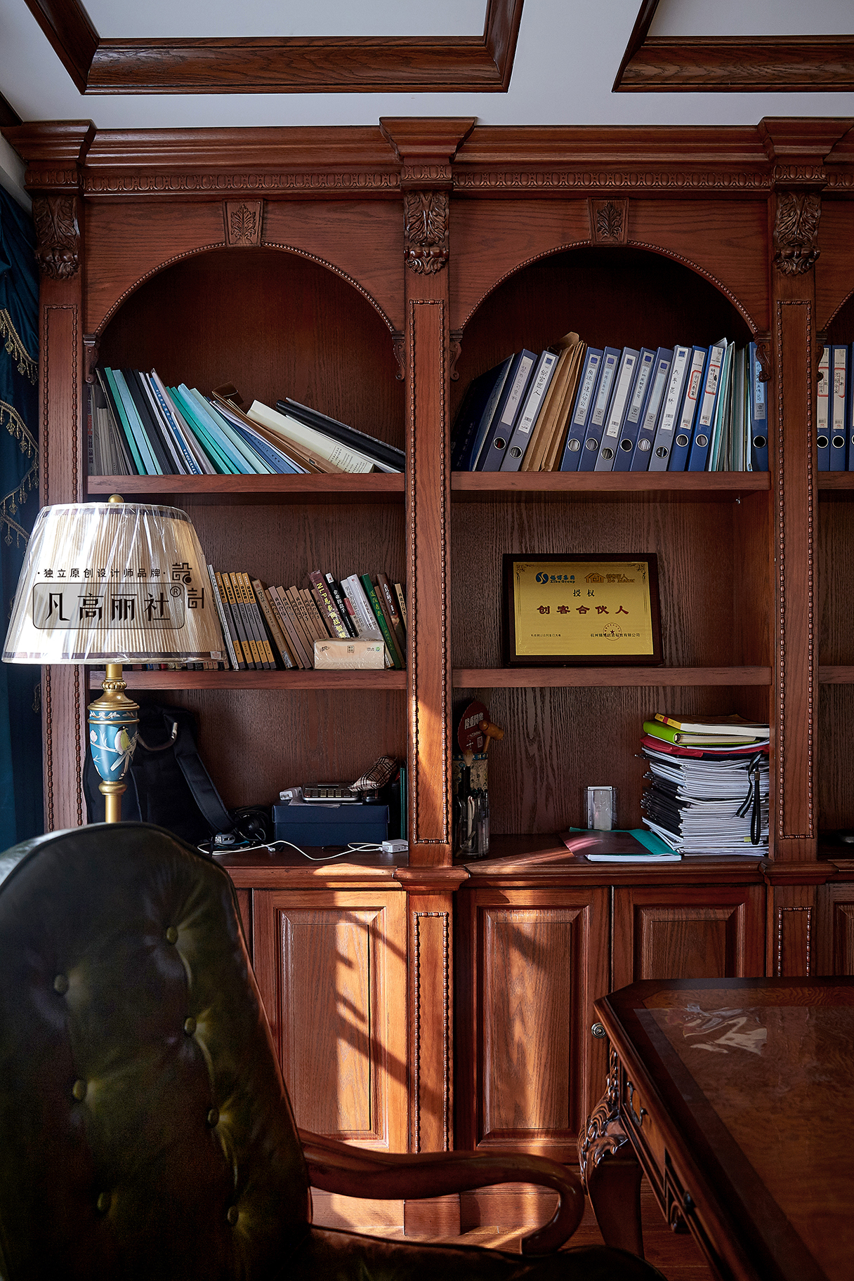 别墅 新美式 原创设计 书房图片来自天津凡高丽社空间设计事务所在一颜一色●皆优雅！的分享