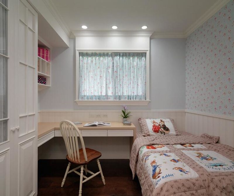 简约 现代 混搭 三居 白领 二居 卧室图片来自小蜗置家装饰在远大中央公园83㎡现代风格的分享
