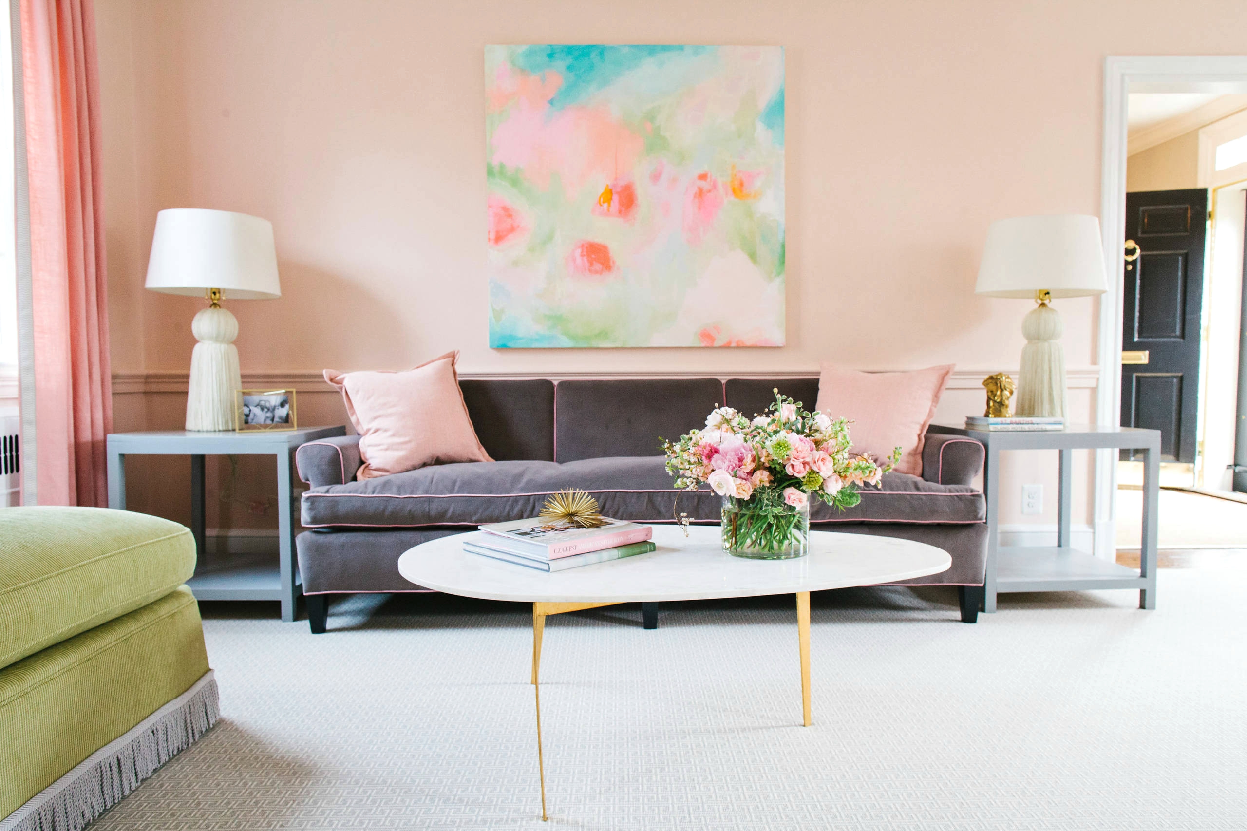 二居 客厅图片来自三好同创装饰公司在在家中添加粉红色的时尚方法的分享