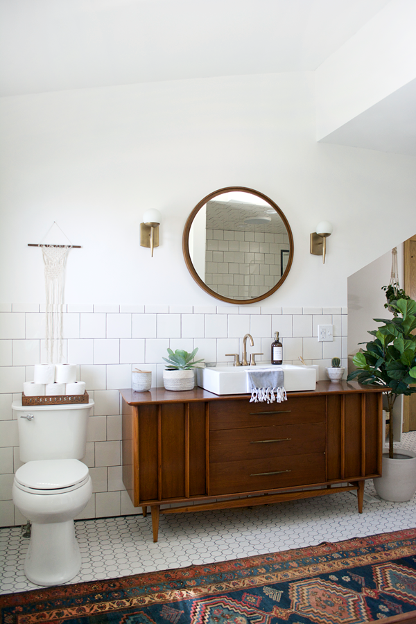 卫生间图片来自三好同创装饰公司在现代浴室用品为您当代家居的分享