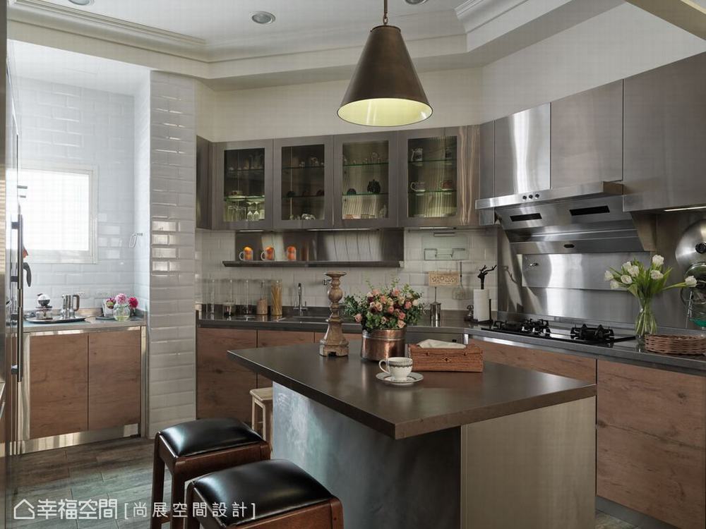 五居 别墅 美式 厨房图片来自幸福空间在330平美式汉普顿恋家宅的分享