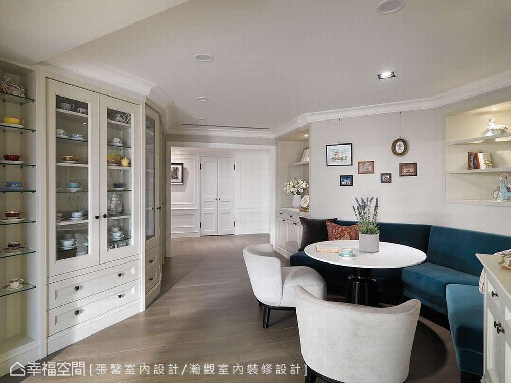 美式 三居 书房图片来自幸福空间在柔色暖意 208平优雅美式古典宅的分享