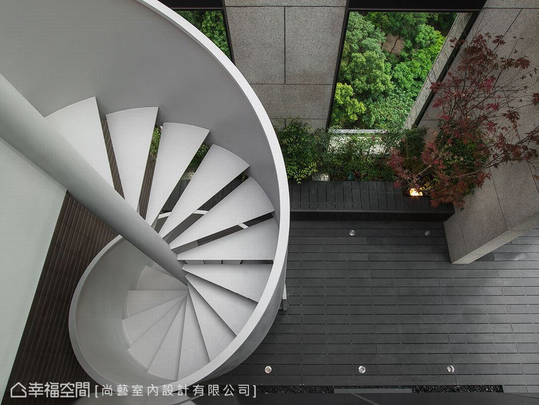 大户型 四居 休闲 楼梯图片来自幸福空间在微观四季 251平艺镜意境的分享
