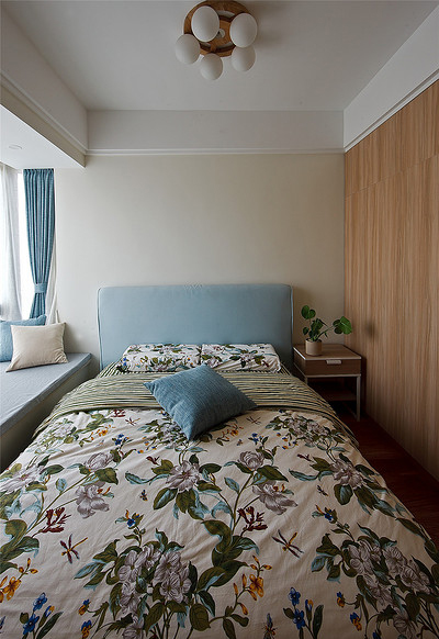 卧室图片来自家装大管家在高颜值舒适 100平北欧清爽3居室的分享