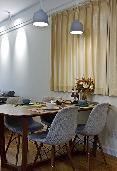 餐厅图片来自家装大管家在高颜值舒适 100平北欧清爽3居室的分享