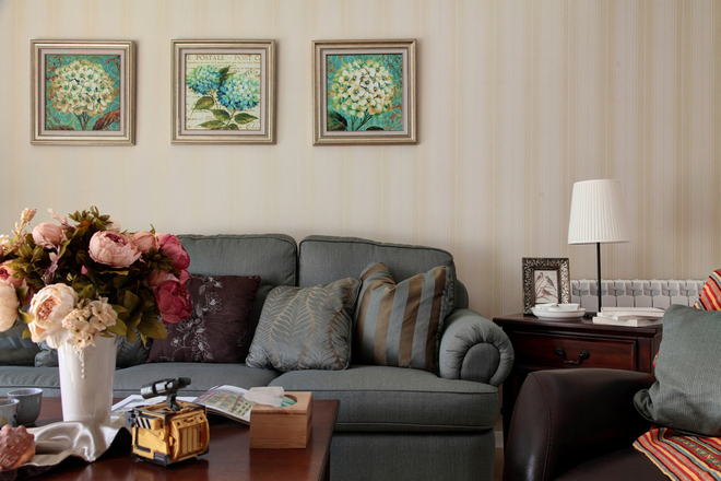 三居 简约 客厅图片来自唯真装饰在广电兰亭时代三居室的分享