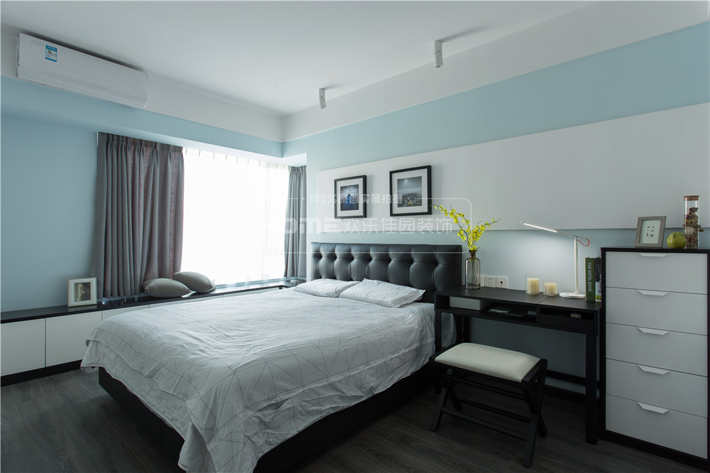 简约 现代 港式 四居 收纳 卧室图片来自四川欢乐佳园装饰在【设•界】他和她的蓝色现代生活的分享