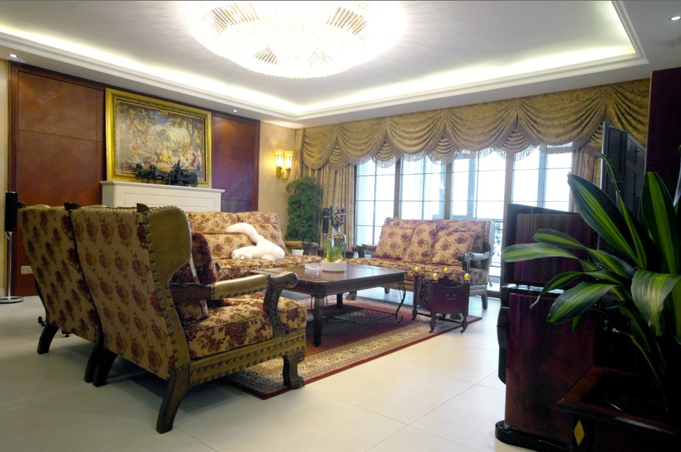 客厅图片来自西安峰光无限装饰在万达公馆三居230平法式风格的分享