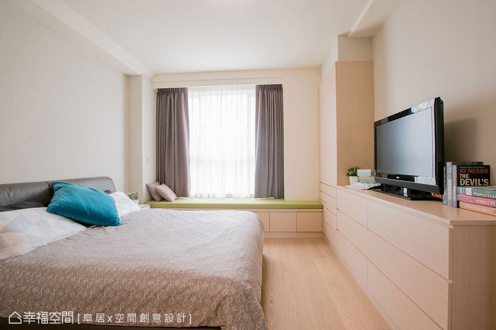 现代 北欧 卧室图片来自幸福空间在102平森林系好宅 艾格峰上的铁杉的分享