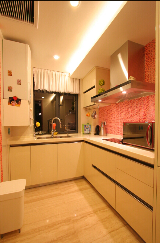 厨房图片来自西安峰光无限装饰在紫境城三居142平现代简约风格的分享