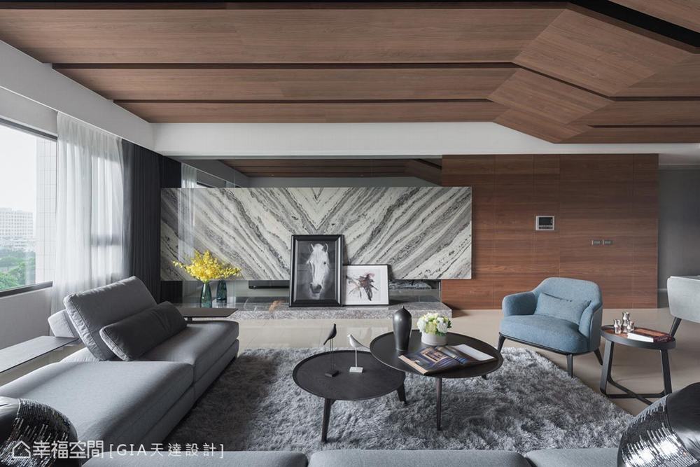 大户型 客厅图片来自幸福空间在层峰品味．法国印象的分享