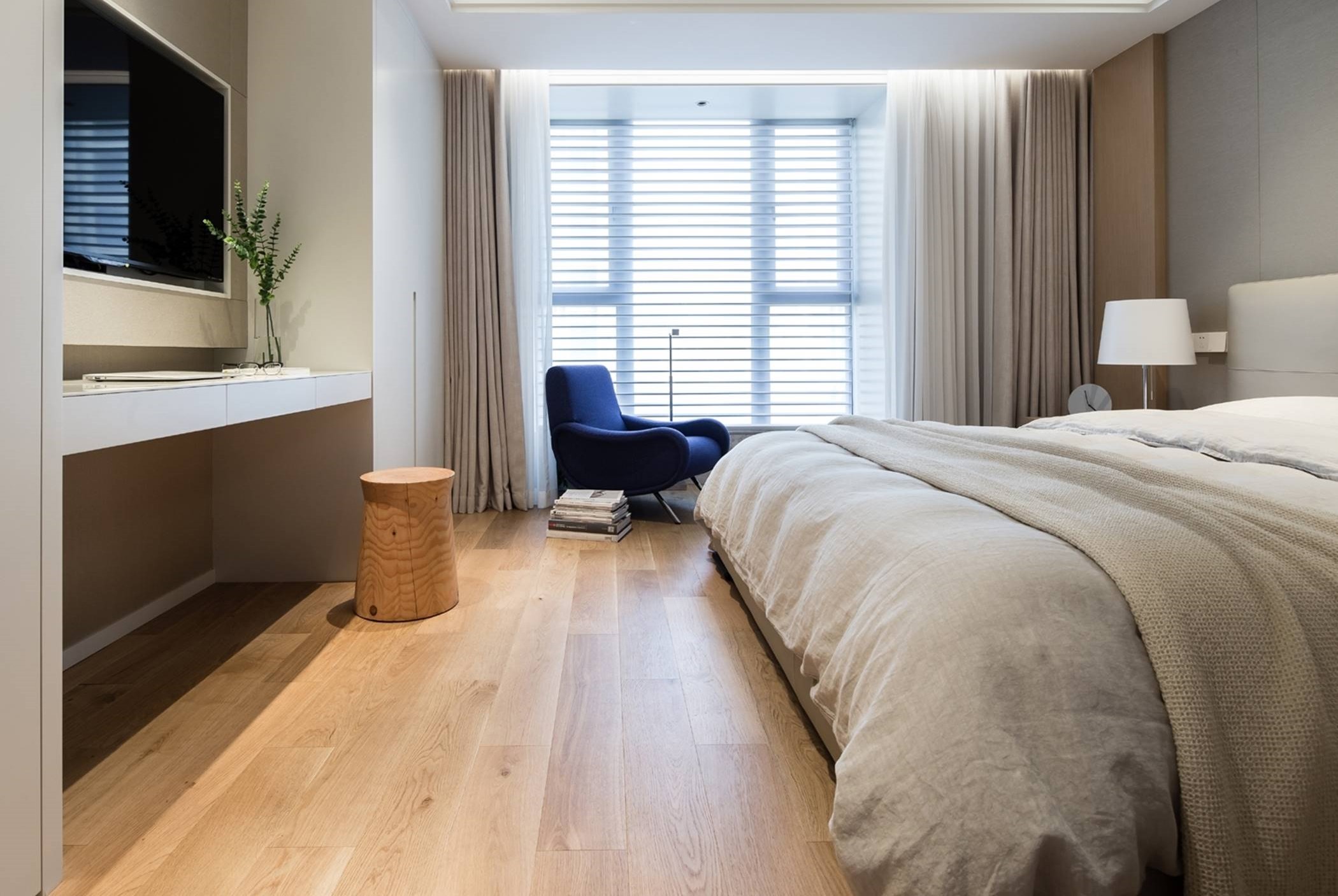 简约 三居 小资 卧室图片来自重庆优家馆装饰在给你一个家，家里安宁舒适的分享