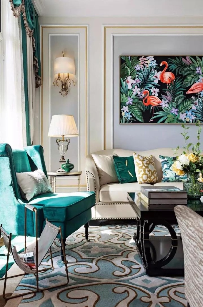 客厅图片来自小装饰在保利领秀山300平美式大宅的分享