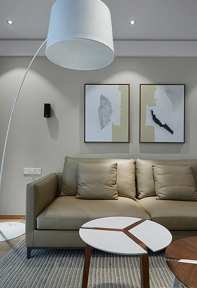 客厅图片来自家装大管家在110平现代简约空间 大气而自然的分享