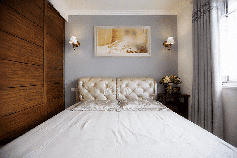 卧室图片来自家装大管家在冬日暖阳 130平美式雅致舒适居的分享