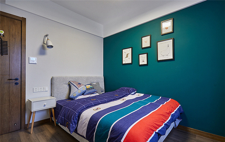 卧室图片来自家装大管家在简单而明亮 85平现代雅致舒适居的分享