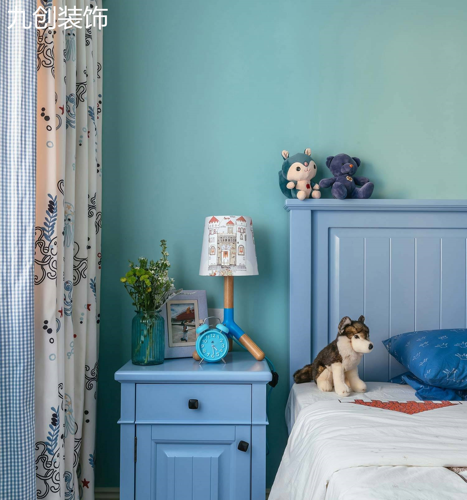 现代简美 三居 温馨 大气 天然 卧室图片来自九创装饰集团成都分公司在橡树湾B区 125 简美的分享