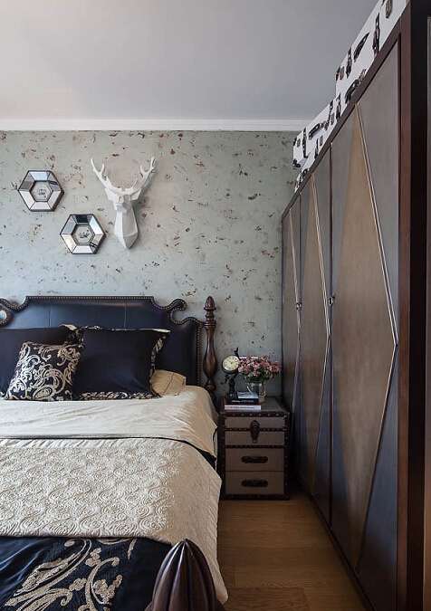 简约 混搭 三居 白领 新房 设计 卧室图片来自众意装饰 李潇在曲江新区混搭风格的分享