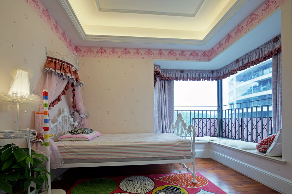 卧室图片来自子子装修装饰设计在西安宸宇装饰之欧式古典婚房设计的分享