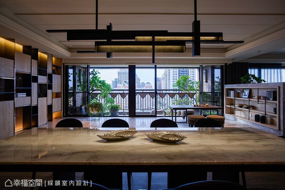 三居 现代 大户型 餐厅图片来自幸福空间在多元材质运用 363平现代人文宅的分享
