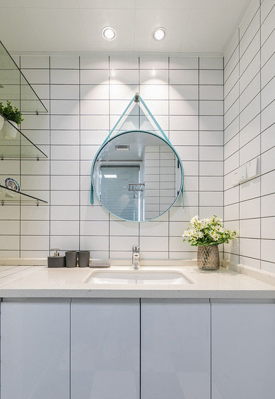 卫生间图片来自家装大管家在自然与时尚 130平现代轻奢舒适居的分享