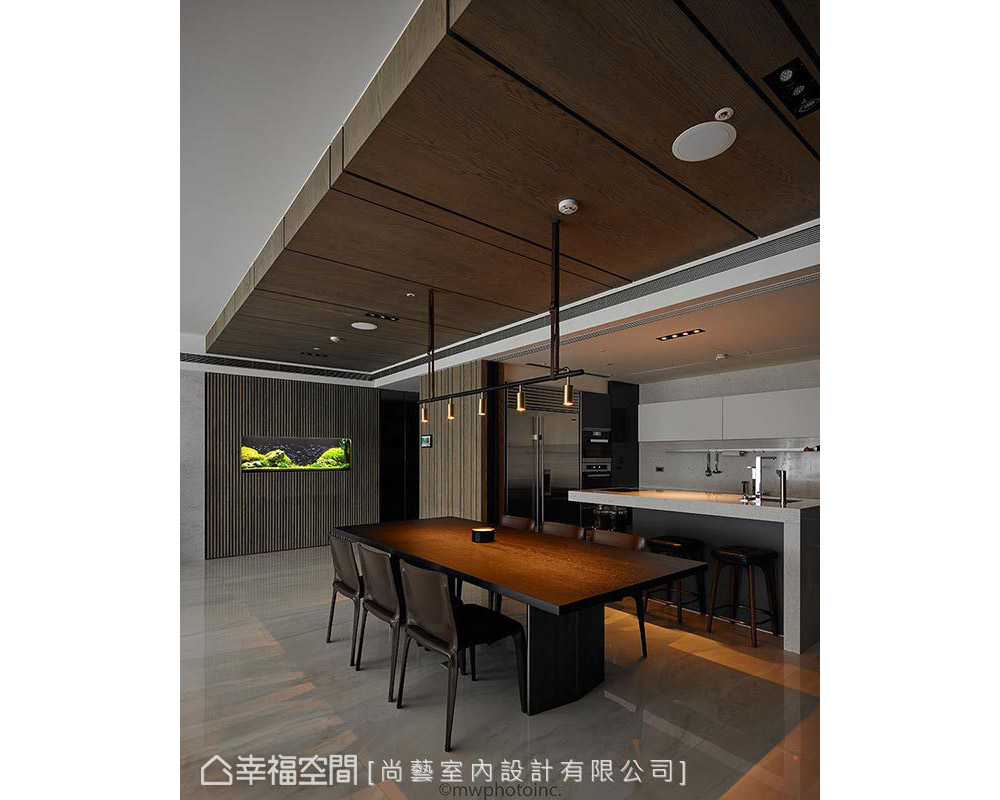 大户型 三居 餐厅图片来自幸福空间在人文荟萃 172平都会时尚宅的分享