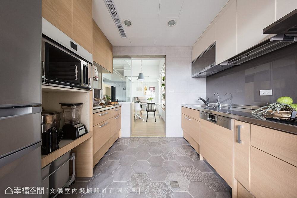 三居 现代 旧房改造 厨房图片来自幸福空间在自然零负担 125平清爽耐看放松宅的分享