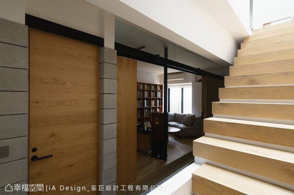 三居 别墅 田园 楼梯图片来自幸福空间在139平The Lim Retreat的分享