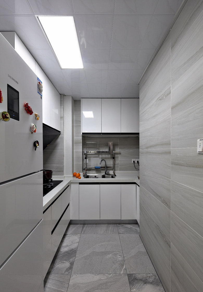 厨房图片来自家装大管家在简洁明亮 98平北欧宜家风情空间的分享