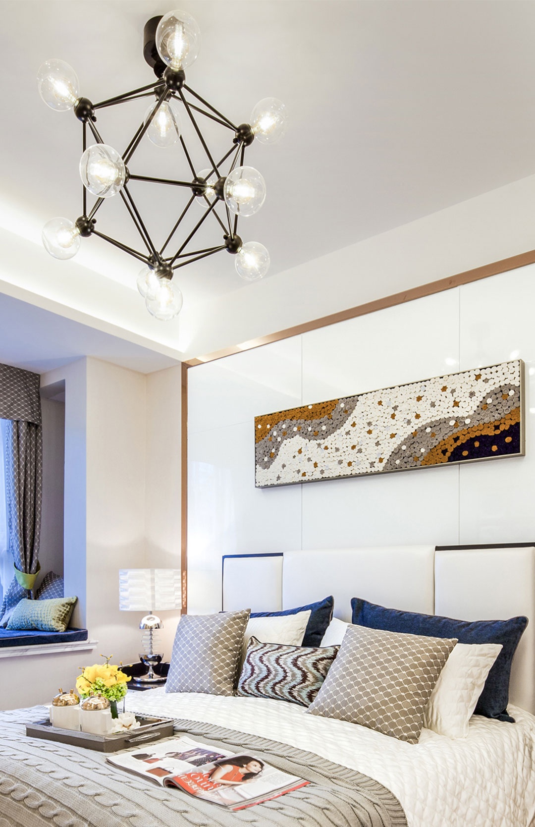 现代 四居 三居 大户型 跃层 复式 小资 80后 卧室图片来自高度国际姚吉智在167平米后现代感受多变的生活的分享