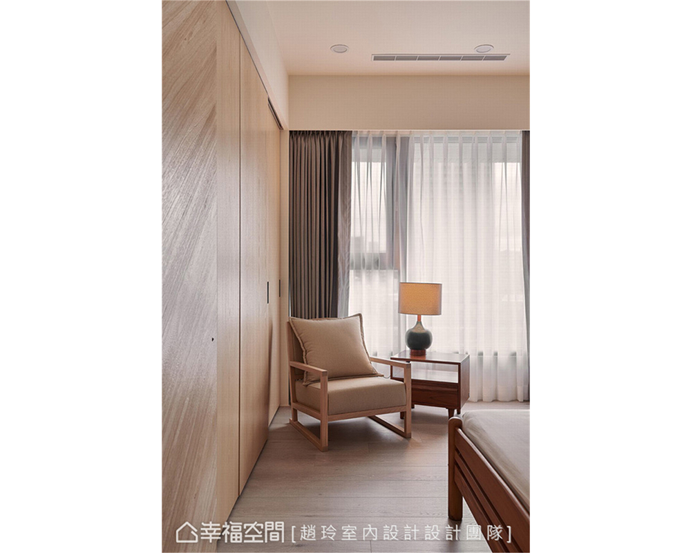 简约 现代 四居 卧室图片来自幸福空间在270平｜木质调的闲适生活的分享