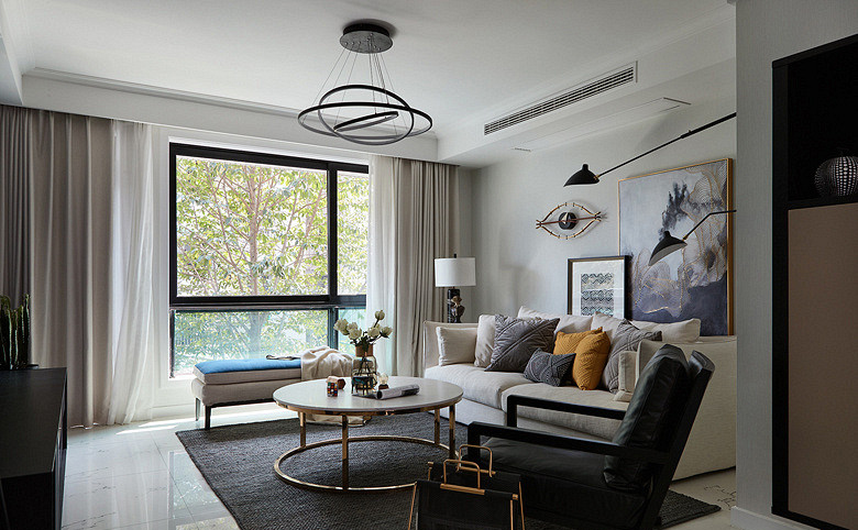 客厅图片来自家装大管家在110平现代混搭3室 简洁利落舒适的分享