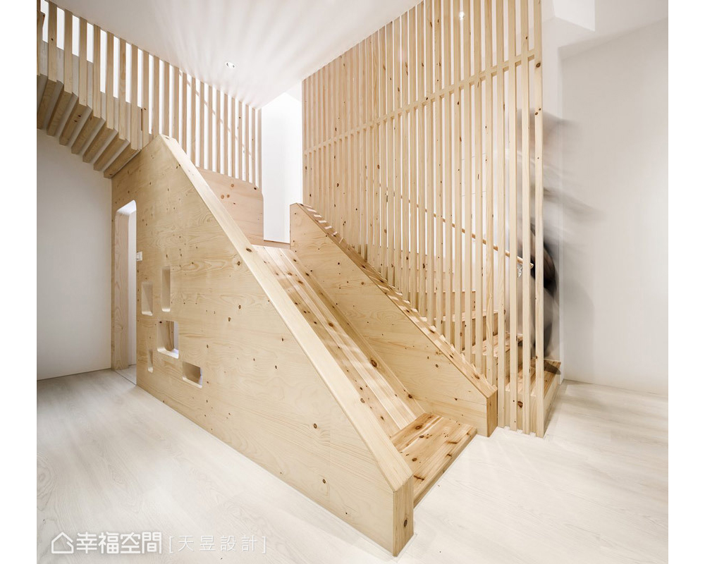 现代风格 别墅 装修设计 旧房改造 楼梯图片来自幸福空间在218平！满满的爱有溜滑梯的分享
