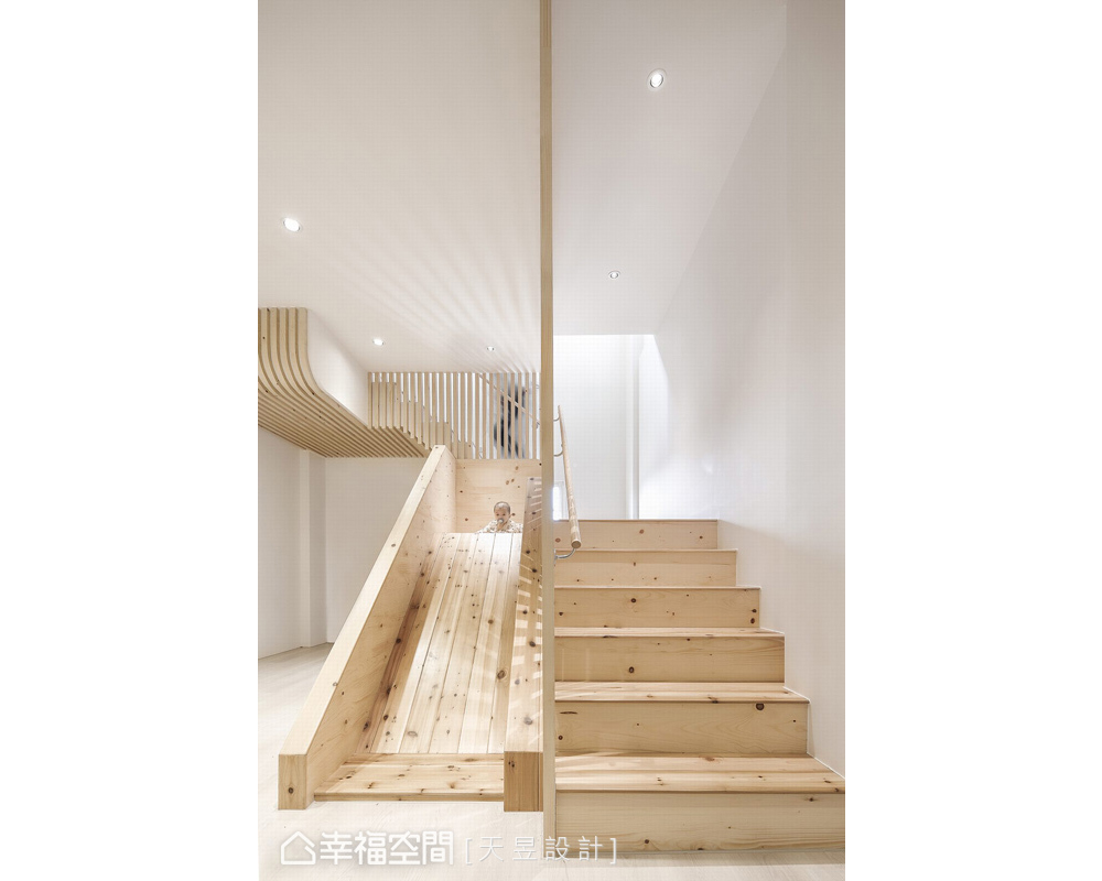 现代风格 别墅 装修设计 旧房改造 楼梯图片来自幸福空间在218平！满满的爱有溜滑梯的分享