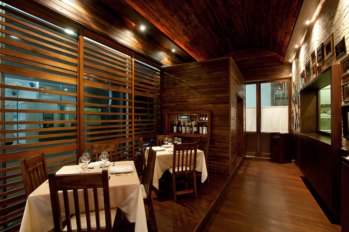餐厅设计 主题餐厅 饭店设计 餐厅图片来自尚品老木匠装饰设计事务所在时尚餐厅设计-美食餐厅的分享