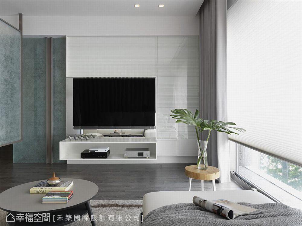 二居 装修风格 装修设计 居家风格 现代简约 客厅图片来自幸福空间在132平！享受绿意暖阳幸福！的分享