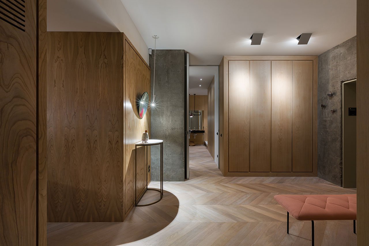 简约 三居 玄关图片来自别墅设计师杨洋在200平米的极简设计风格的分享