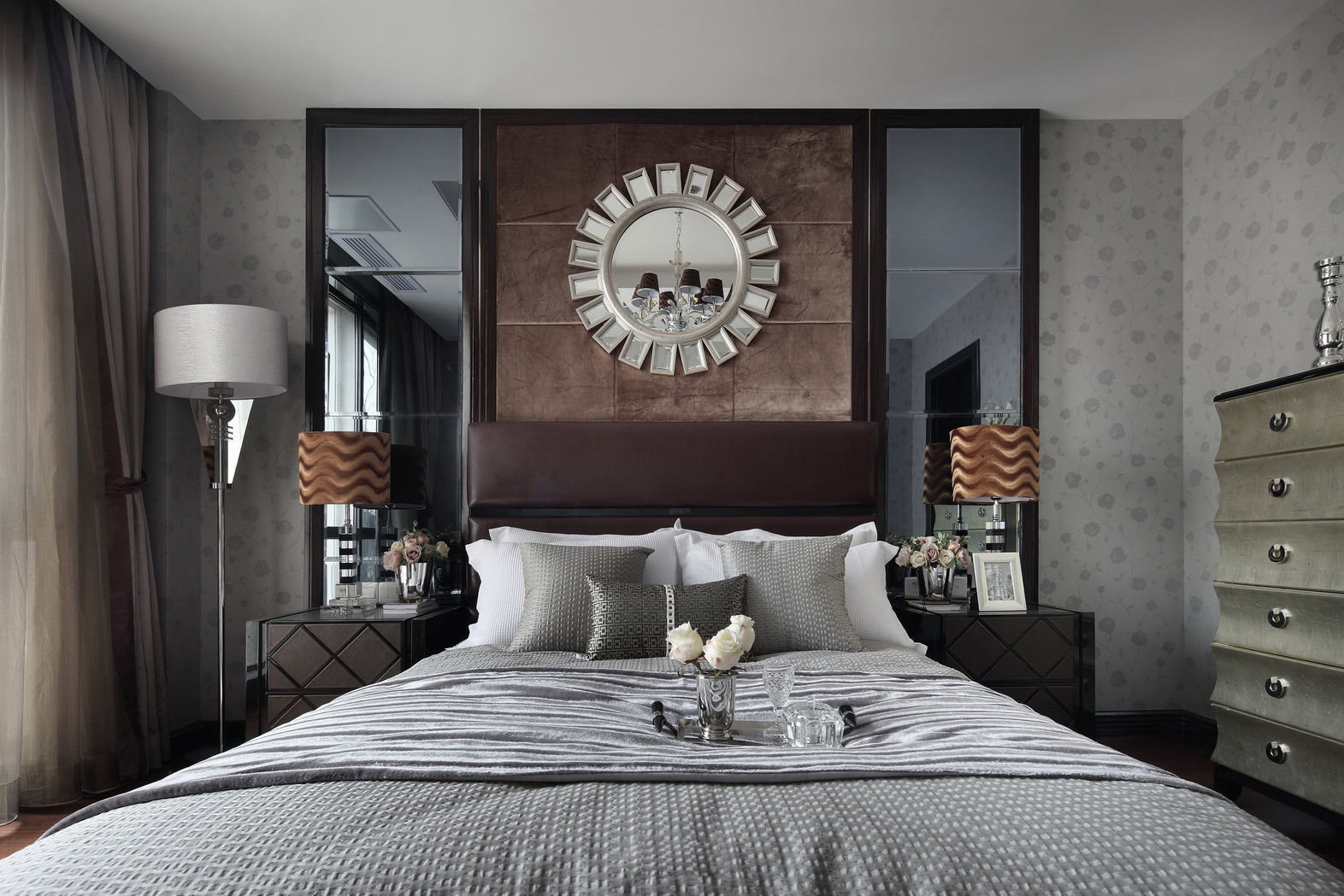 卧室图片来自北京高度国际在高雅而和谐的新古典风格的分享