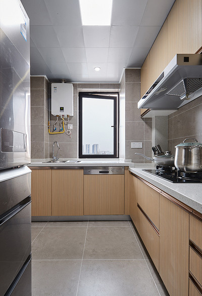 厨房图片来自家装大管家在内外通透 98平现代简约舒适3居的分享
