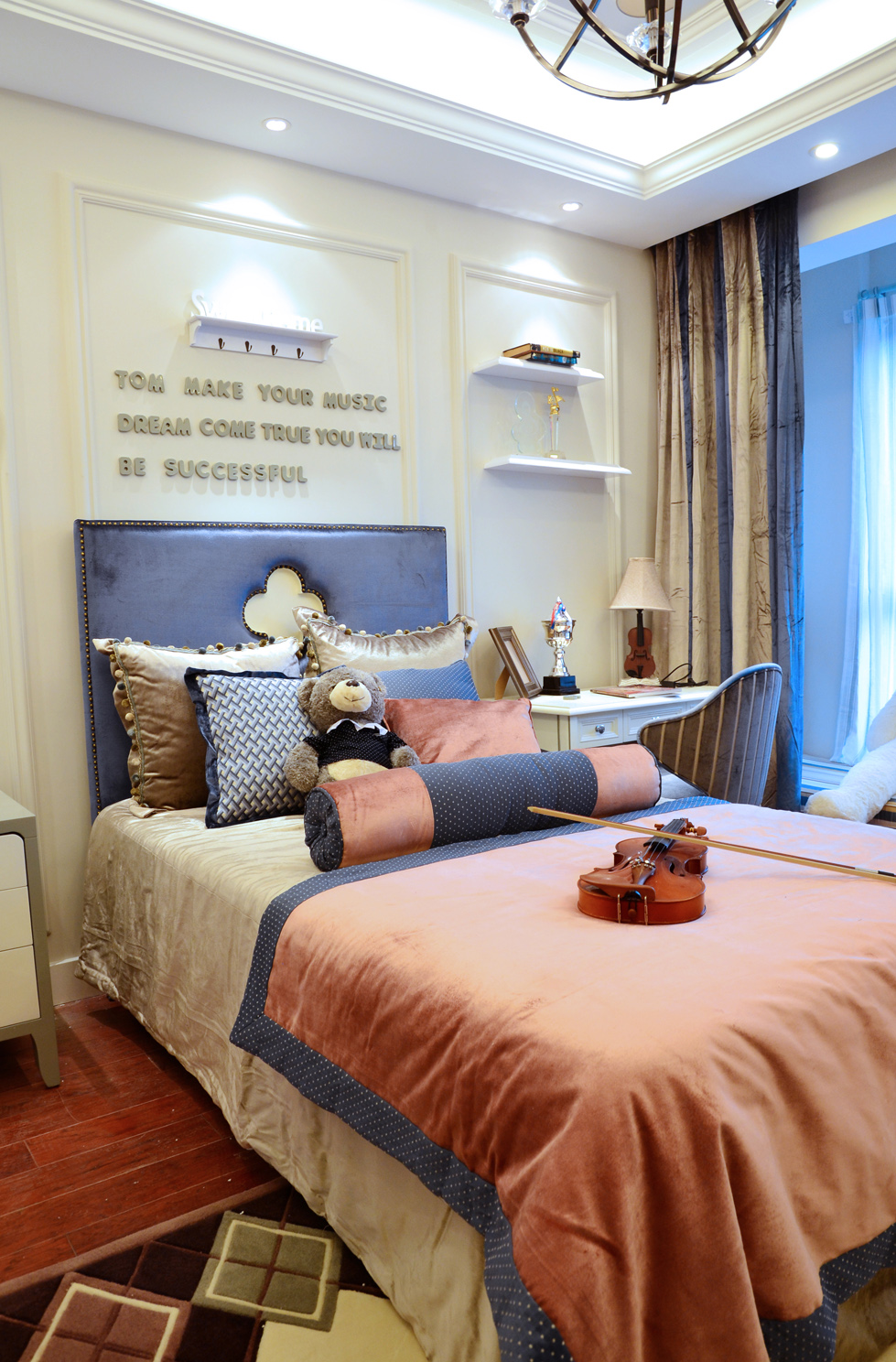 卧室图片来自北京高度国际在奢华，优雅的欧式宫廷范的分享