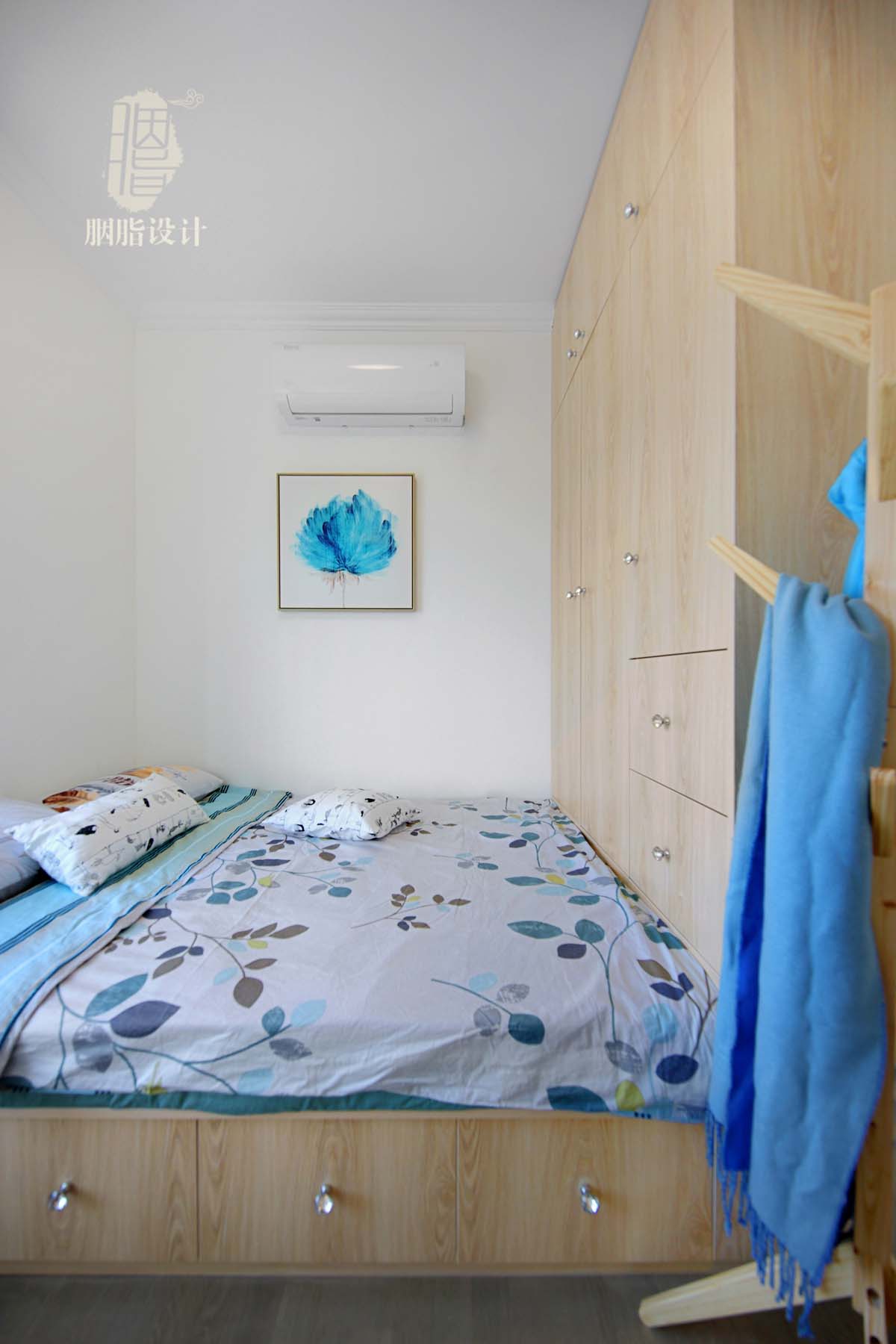 北欧 三居 收纳 旧房改造 家装 装饰设计 卧室图片来自设计师胭脂在胭脂原创设计：一木一家的分享