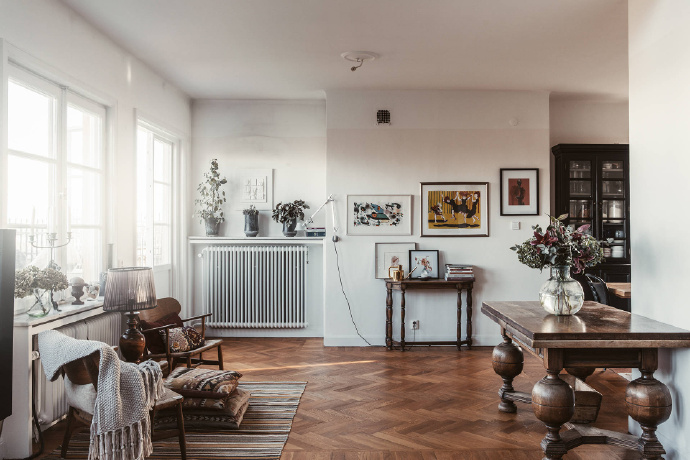 欧式 二居 客厅图片来自言白设计在小空间的分享