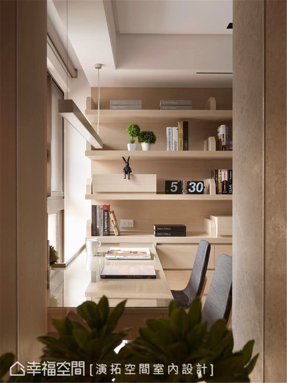 装修风格 居家风格 现代简约 公寓房 收纳 白领 书房图片来自幸福空间在（收纳））150平，老房改造换新的分享