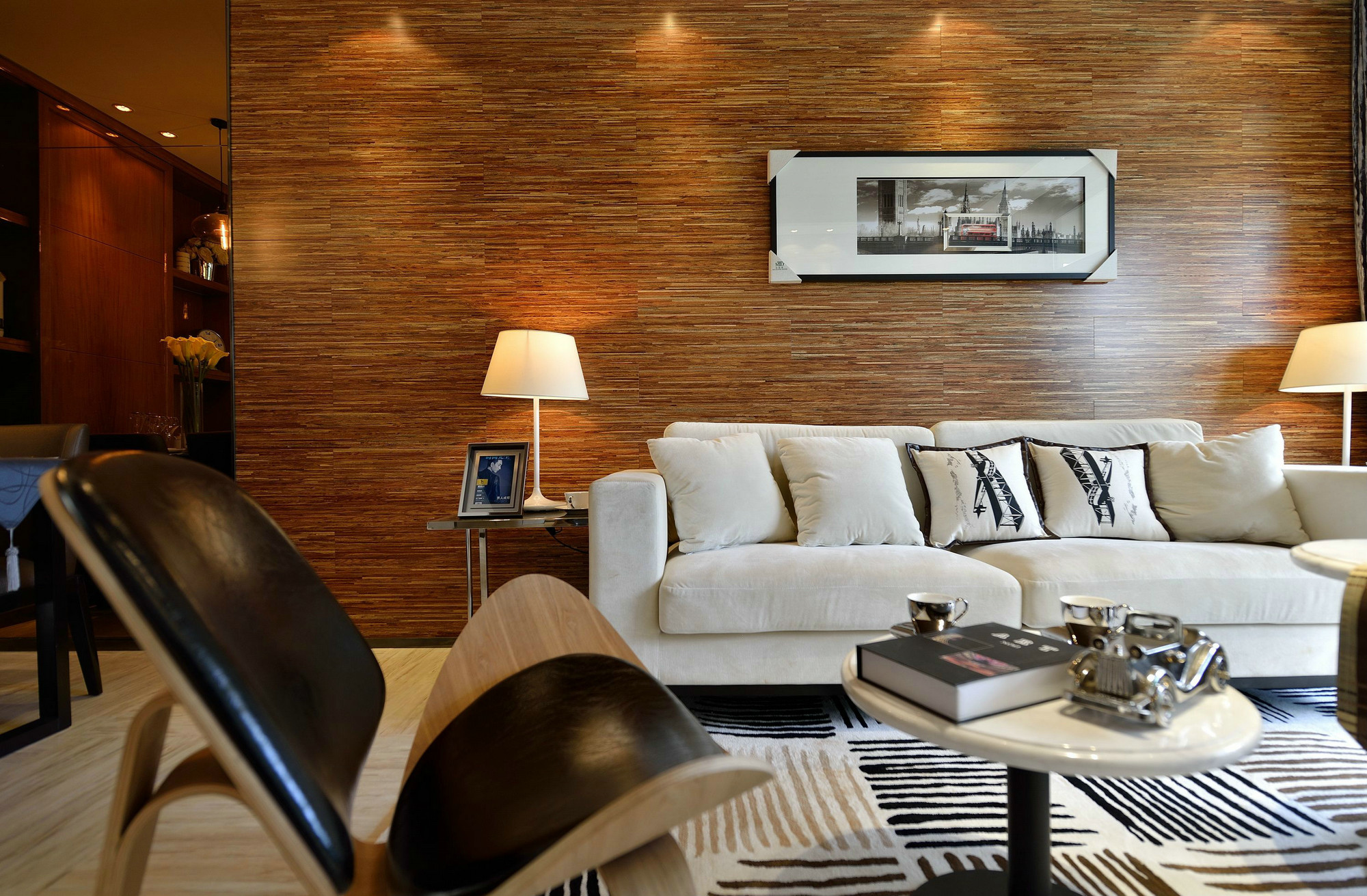 现代 后现代 三居 大户型 复式 跃层 白领 80后 小资 客厅图片来自高度国际姚吉智在153平米后现代风轻奢空间的分享