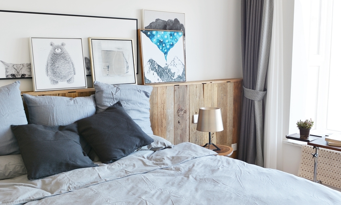 简约 二居 卧室图片来自言白设计在秋意浓的分享