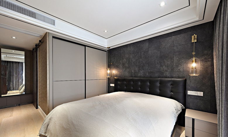 卧室图片来自家装大管家在108平现代简约3居 尽显舒适优雅的分享