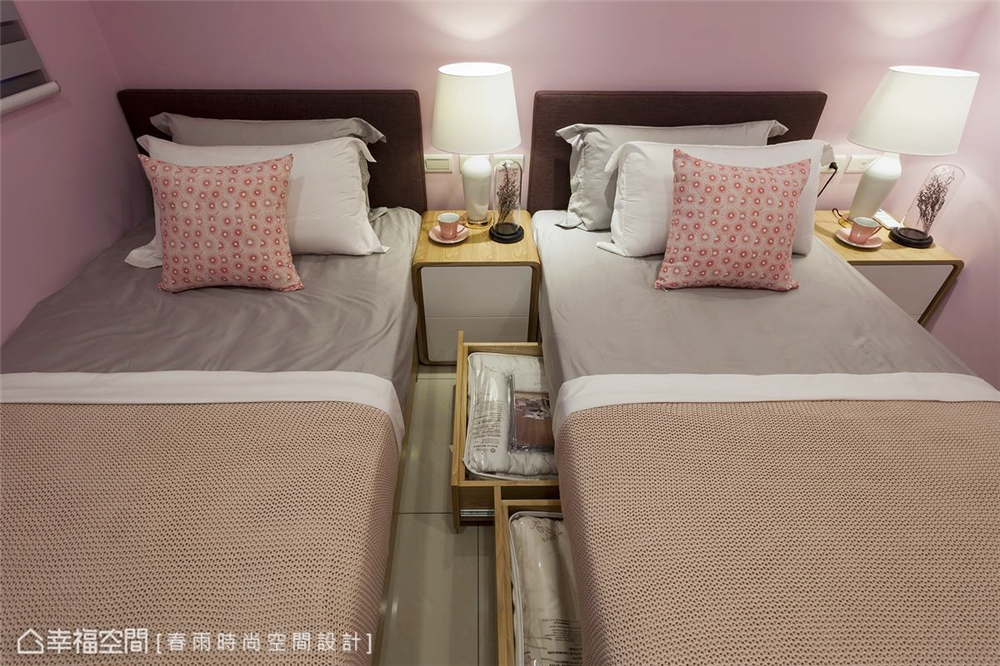现代风格 装修设计 小资 卧室图片来自幸福空间在85平休闲“单身贵族”宅！的分享