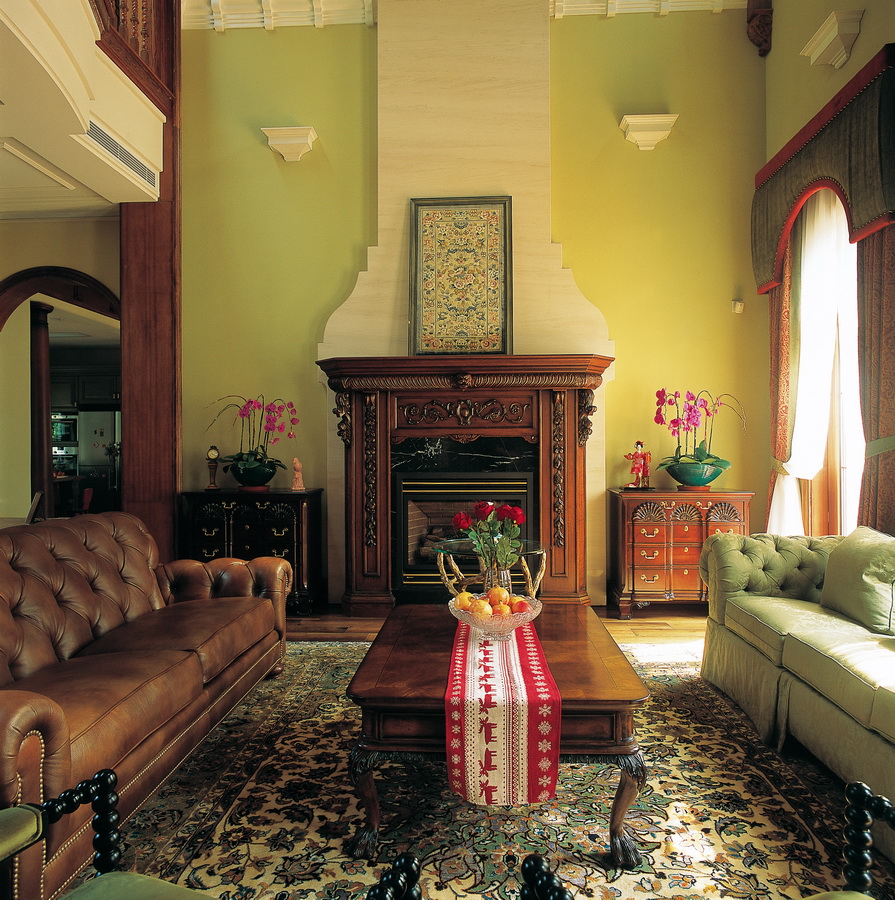 圣安德鲁斯 庄园别墅 欧美风格 完工实景 腾龙设计 客厅图片来自孔继民在圣安德鲁斯庄园别墅完工实景的分享