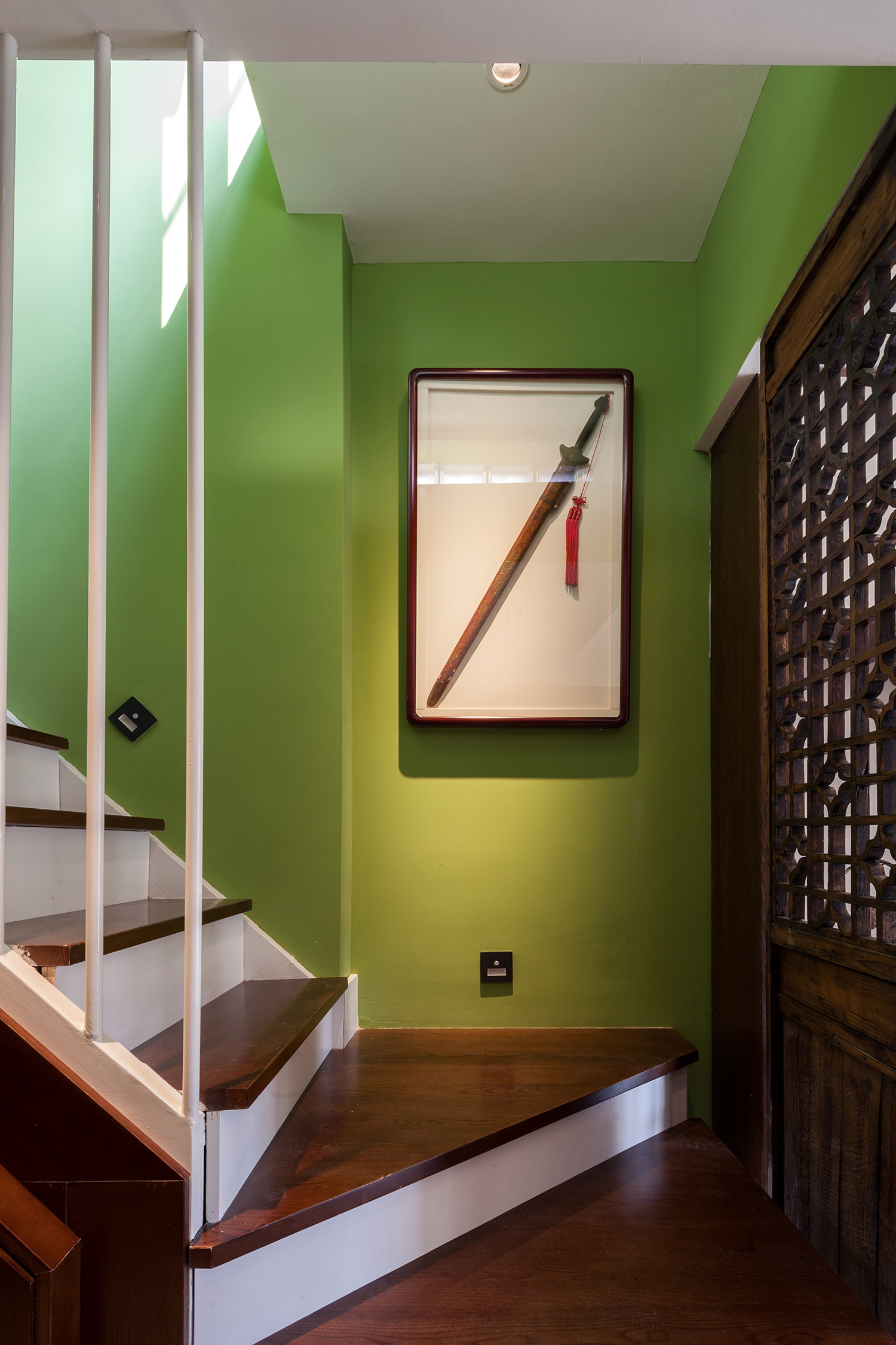 楼梯图片来自大墅尚品-由伟壮设计在豆荚户型变身恒温恒湿阳光房的分享
