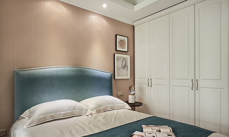卧室图片来自家装大管家在89平现代简约空间 暖色调时尚风的分享